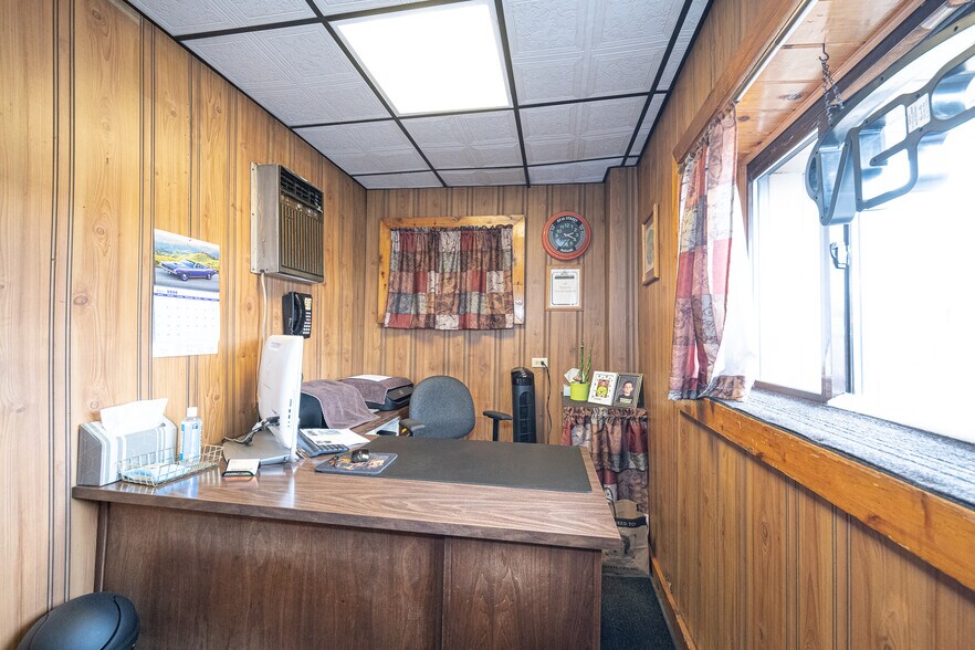 More Photos Of 5700 Butler St, Pittsburgh Auto Dealership For Sale