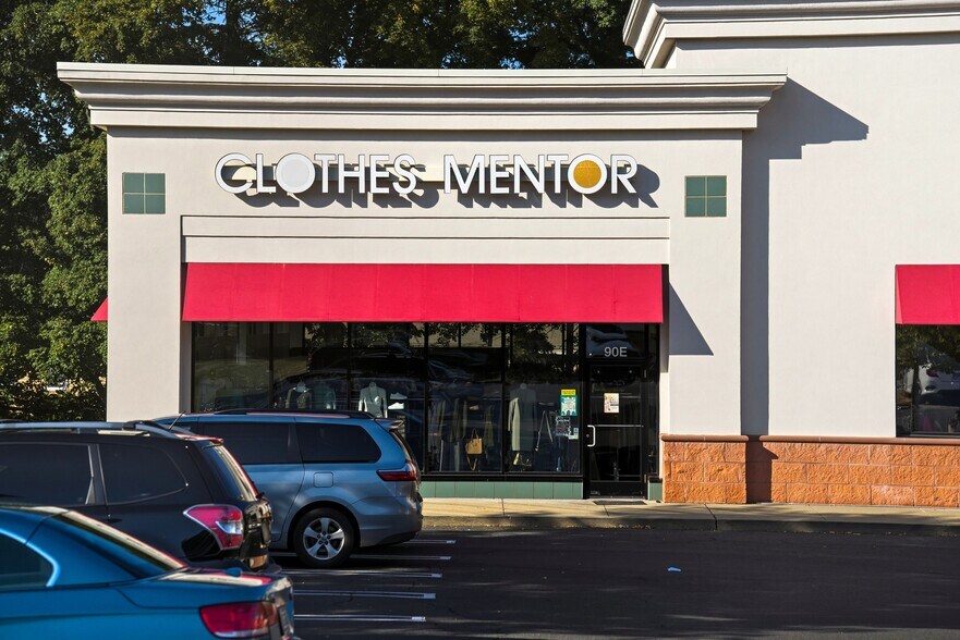 More Photos Of 70 Buckland Rd, South Windsor General Retail For Lease