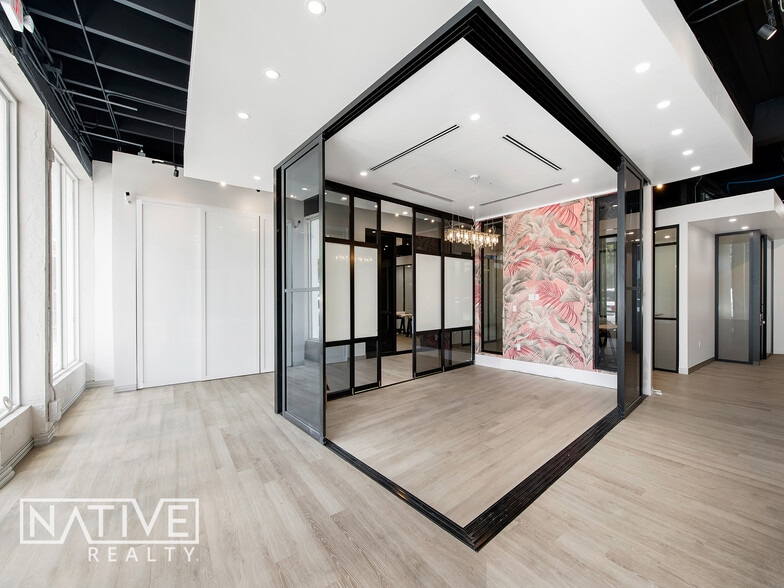 More Photos Of 1229-1231 NE 9th Ave, Fort Lauderdale Flex For Lease