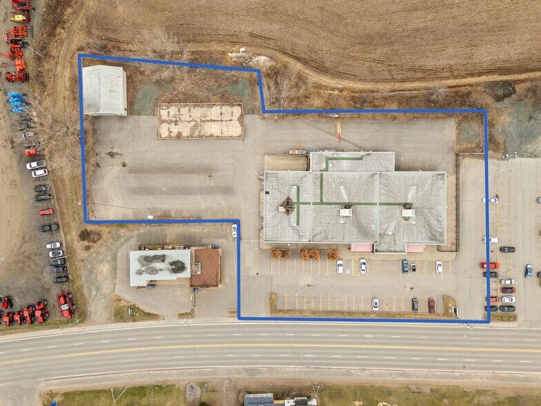 More Photos Of 2145 Boul Louis-Fréchette, Nicolet Department Store For Sale