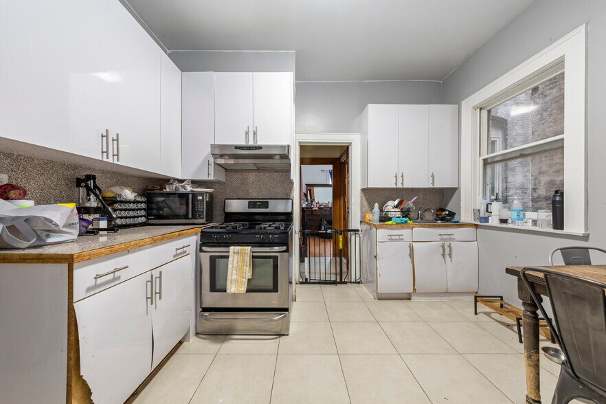 More Photos Of 94-12 Jamaica Ave, Woodhaven Storefront Retail Residential For Sale