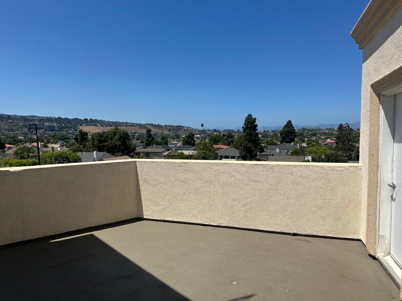 More Photos Of 23211 Hawthorne Blvd, Torrance Storefront Retail Office For Lease