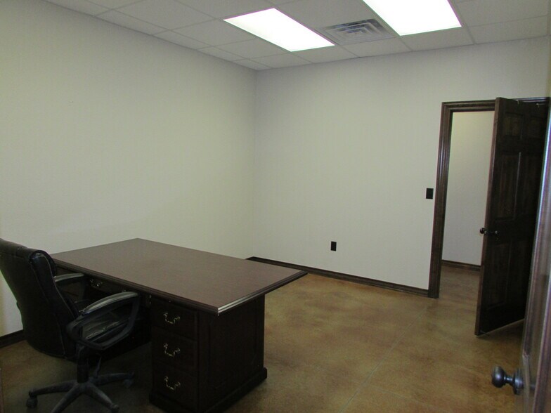 More Photos Of 1404 W Interstate 20, Odessa Warehouse For Sale