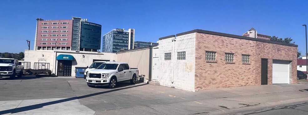 More Photos Of 4524 Leavenworth St, Omaha Warehouse For Lease