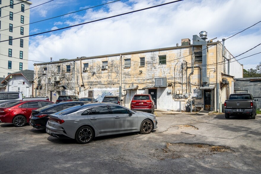 More Photos Of 1017 W University Ave, Gainesville Storefront Retail Office For Sale