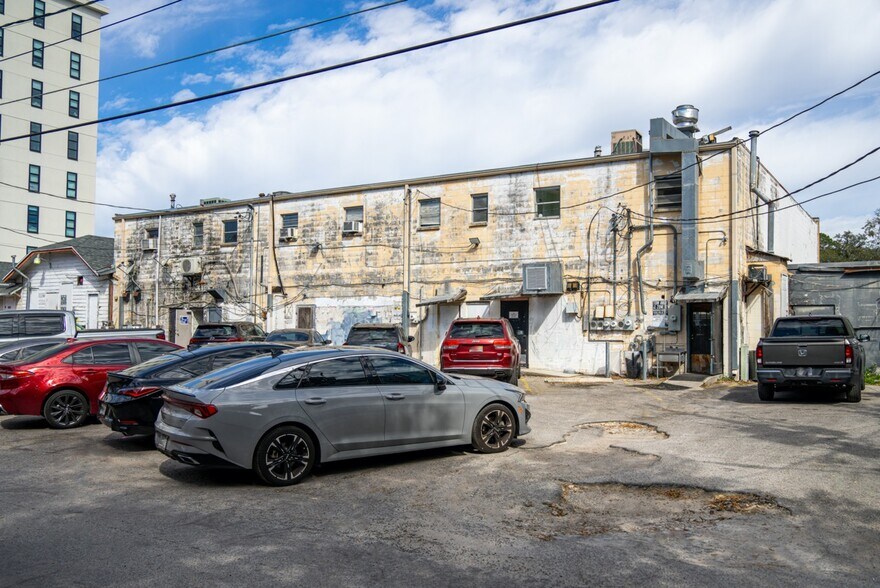 More Photos Of 1017 W University Ave, Gainesville Storefront Retail Office For Sale