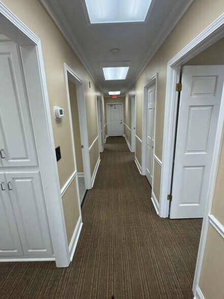 More Photos Of 1011 Grove Rd, Greenville Medical For Lease