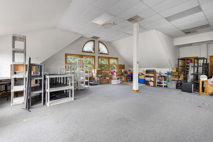 More Photos Of 102 Bridge Rd, Salisbury Office For Lease