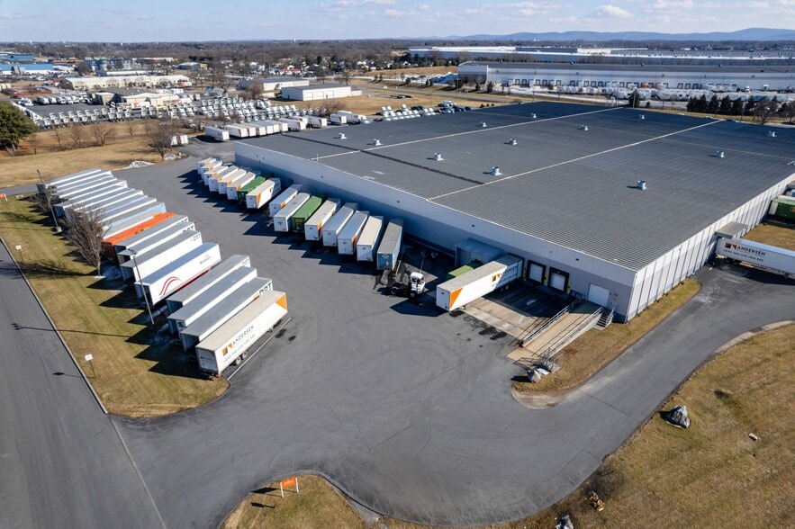 More Photos Of 1627 Ritner Hwy, Carlisle Warehouse For Lease