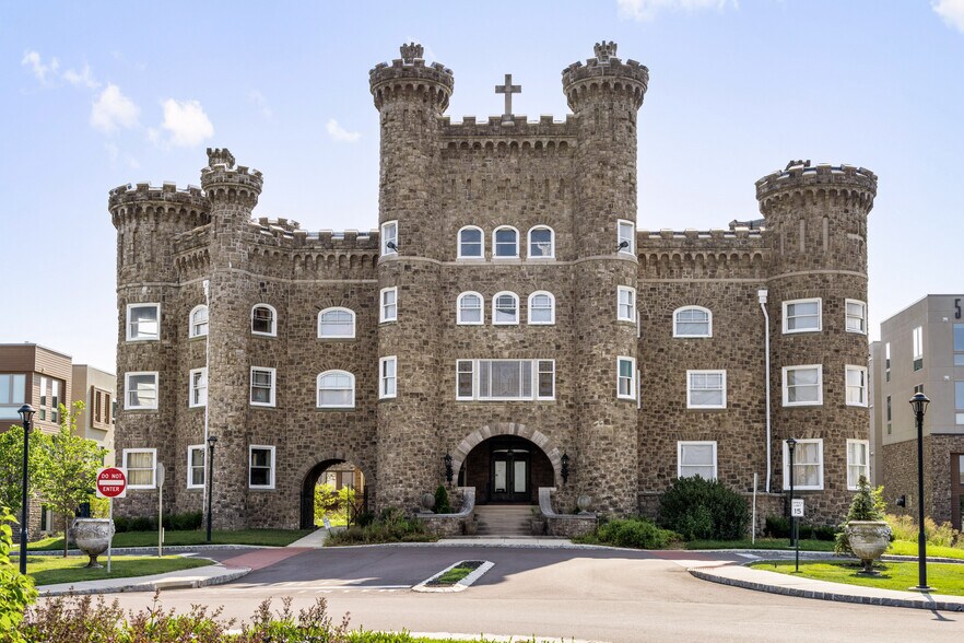 Primary Photo Of 500 Mattison Ave, Ambler Specialty For Sale