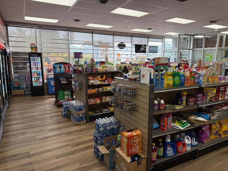 More Photos Of 20962 Dalton Rd, Georgina Storefront For Sale