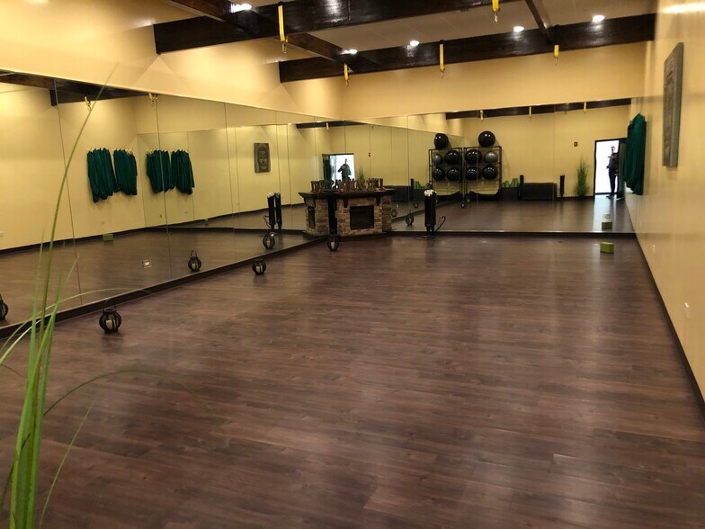 More Photos Of 8300 Wolf Rd, Willow Springs Health Club For Sale