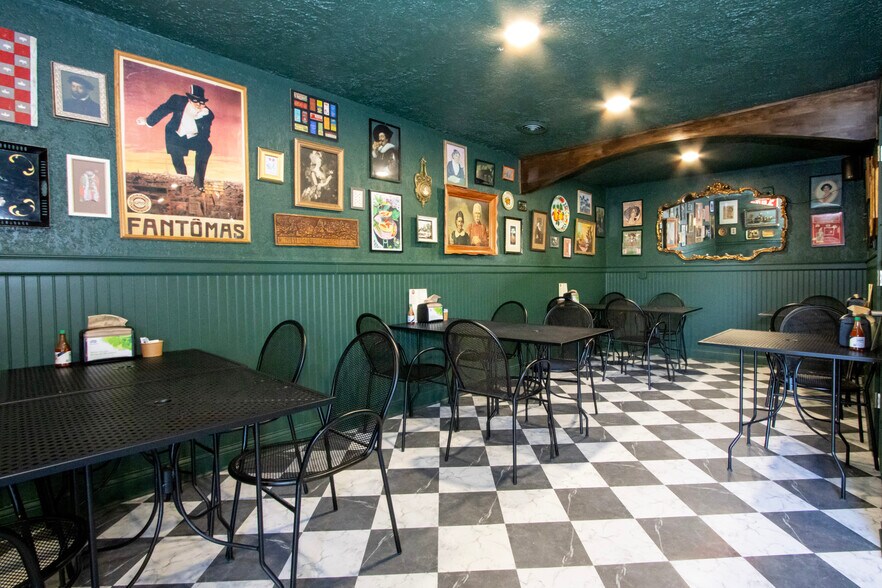 More Photos Of 1315 Cleveland Ave, Ashland General Retail For Sale