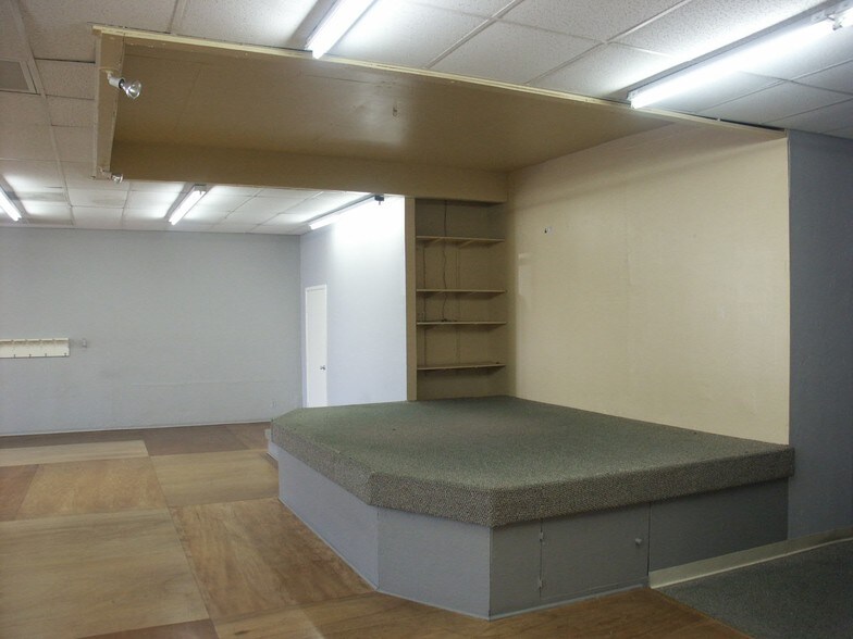 More Photos Of 3515-3559 W Northern Ave, Phoenix General Retail For Lease