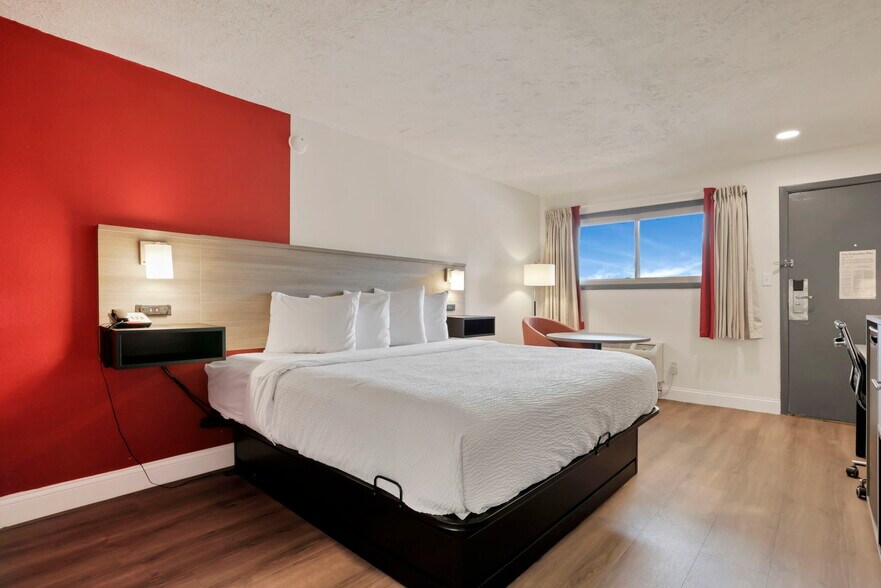 More Photos Of 22115 Brookpark Rd, Cleveland Hotel For Sale