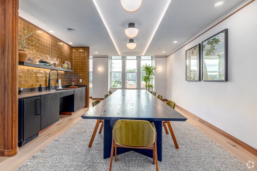 More Photos Of 300 E 36th St, Charlotte Apartments For Lease