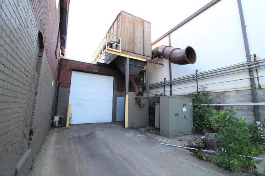 More Photos Of 80 Oliver St, Wisconsin Rapids Manufacturing For Lease