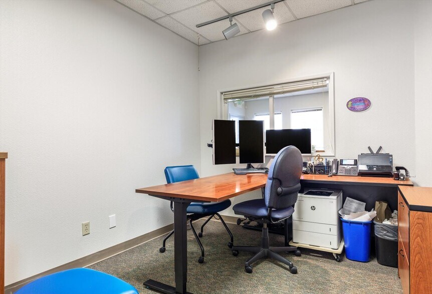 More Photos Of 5589 Harbor Road Rd, Freeland Office Residential For Sale