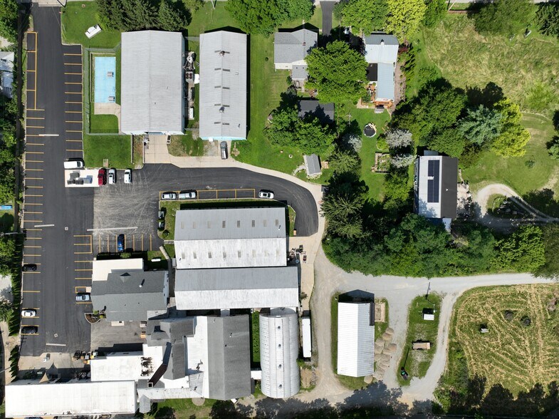 More Photos Of 305 N Walnut St, Yellow Springs Warehouse For Sale