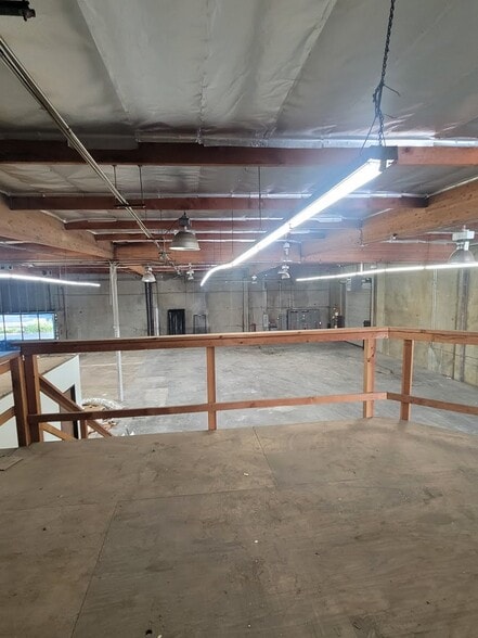 More Photos Of 3834 Wacker Dr, Jurupa Valley Warehouse For Sale