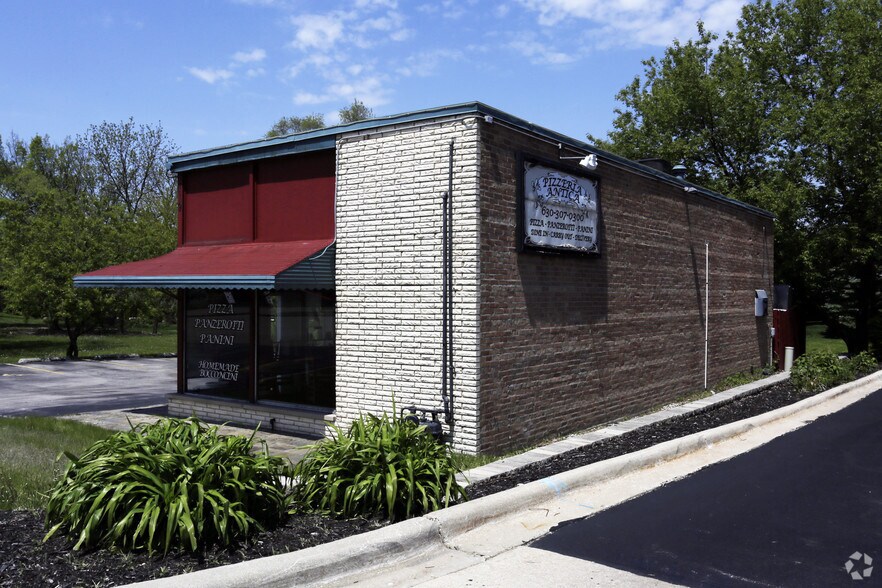 More Photos Of 127 W Lake St, Bloomingdale Fast Food For Sale