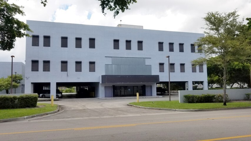 Primary Photo Of 2300 NW 89th Pl, Miami Industrial For Lease