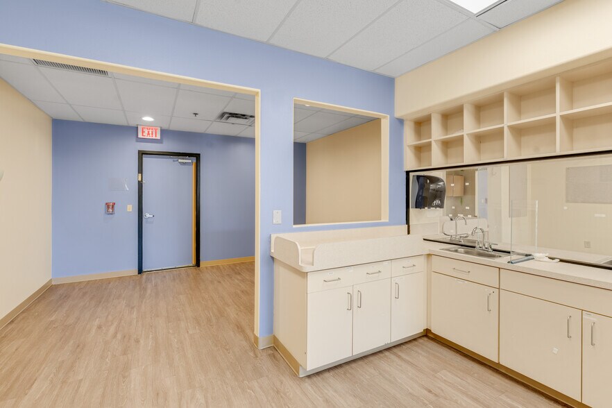 More Photos Of 1151 W Ray Rd, Chandler Daycare Center For Sale