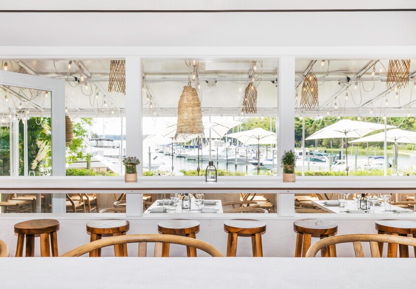 More Photos Of 313 Three Mile Harbor Rd, East Hampton Restaurant For Lease