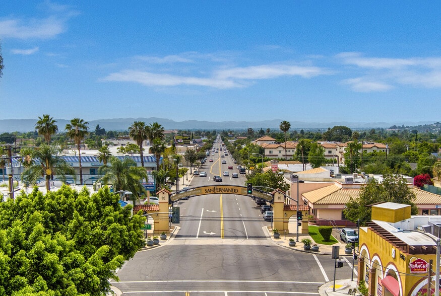 More Photos Of 715 N Maclay Ave, San Fernando Restaurant For Sale