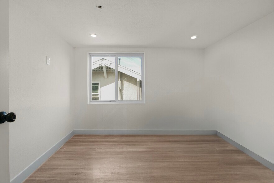 More Photos Of 532 N Berendo St, Los Angeles Multifamily For Sale