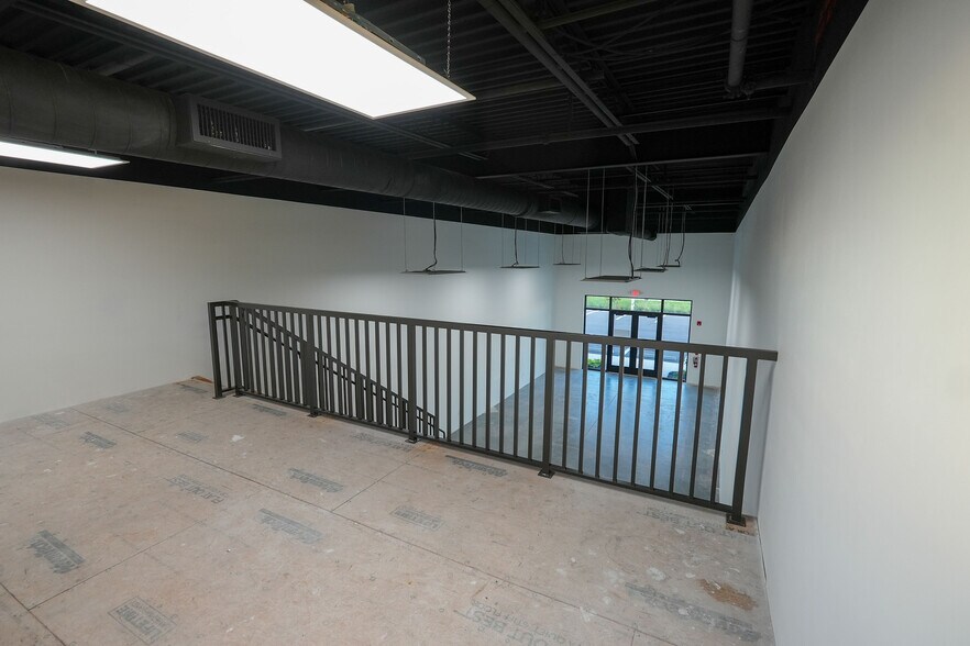 More Photos Of 8156 Alico Rd, Fort Myers Freestanding For Lease