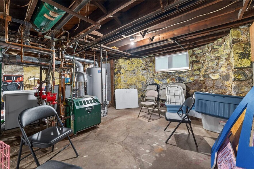 More Photos Of 415 W Forest Ave, Ypsilanti Sorority Fraternity House For Sale