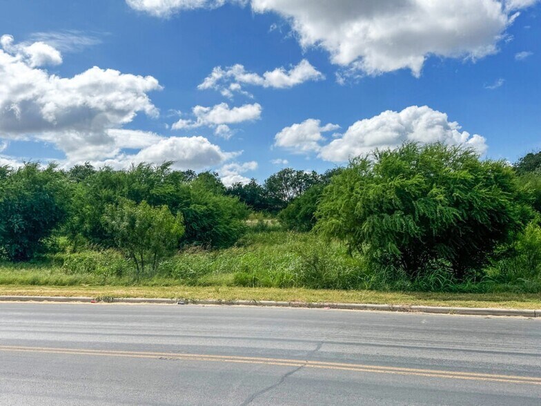 More Photos Of 5501 Larkdale Dr, San Antonio Land For Sale