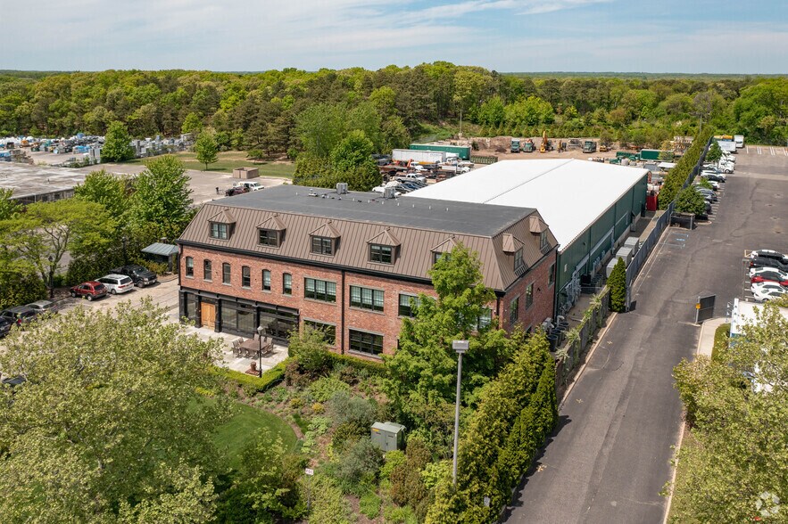 More Photos Of 25 Newton Pl, Hauppauge Office For Sale