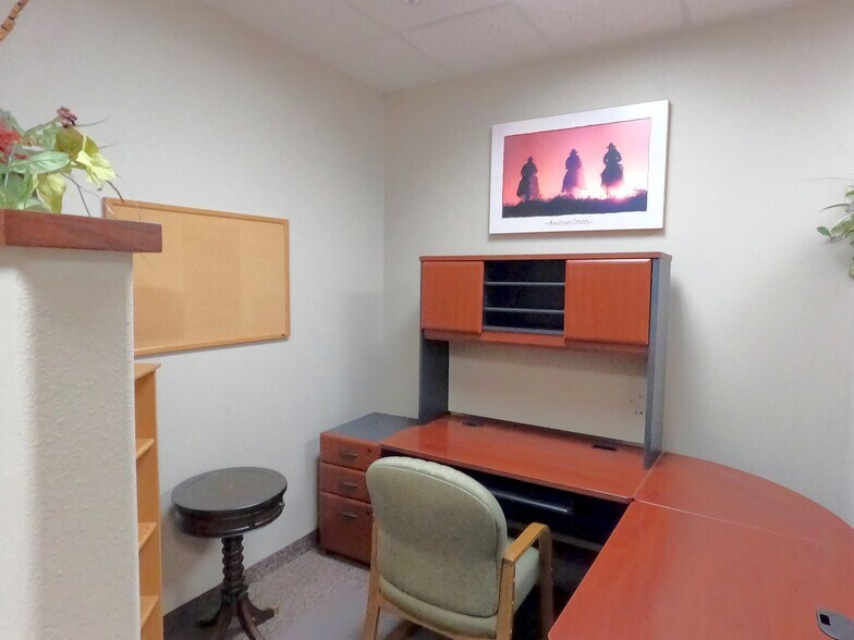 More Photos Of 6570 Naaman Forest Blvd, Garland Medical For Sale