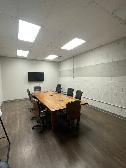 More Photos Of 5317 Peachtree Blvd, Chamblee Specialty For Sale