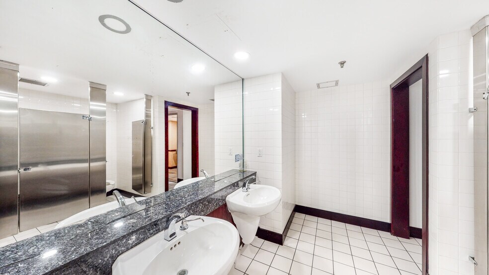 More Photos Of 1200 Brickell Ave, Miami Office For Lease