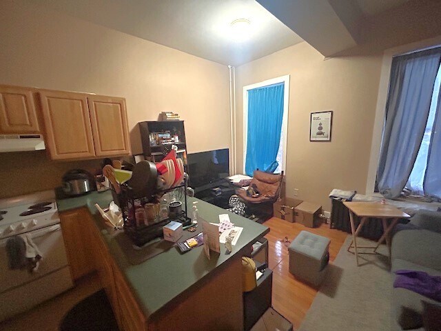 More Photos Of 89 Columbia St, Albany Apartments For Sale