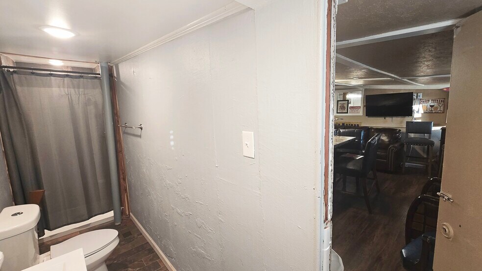 More Photos Of 1801 S National, Fort Scott Convenience Store For Sale