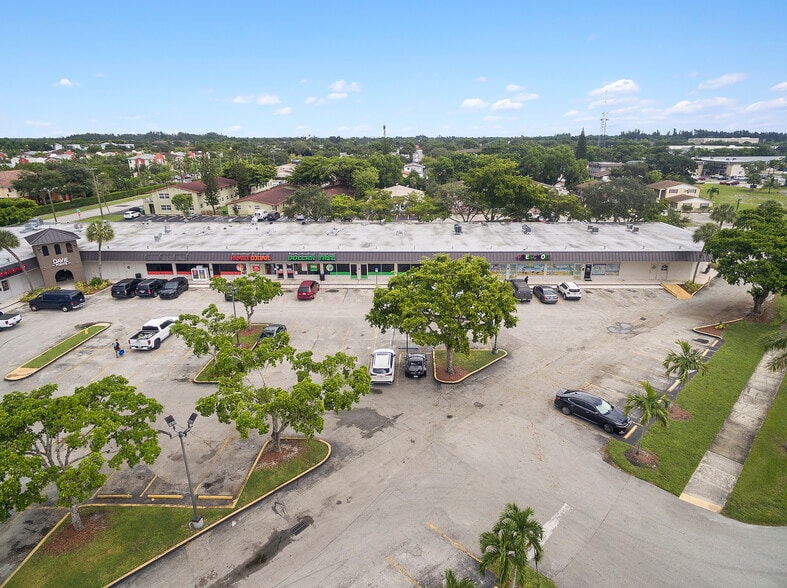 More Photos Of 7331-7399 Davie Road Ext, Hollywood General Retail For Lease