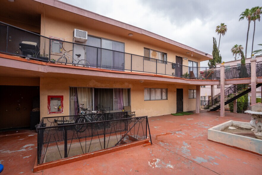 More Photos Of 1125 S Westmoreland Ave, Los Angeles Apartments For Sale