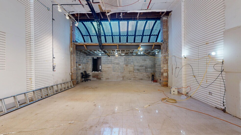 More Photos Of 343 Canal St, New York Office For Lease