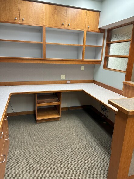 More Photos Of 3628 Meridian St, Bellingham Medical For Sale
