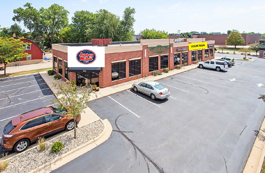 More Photos Of 2010 Jackson St, Oshkosh General Retail For Lease