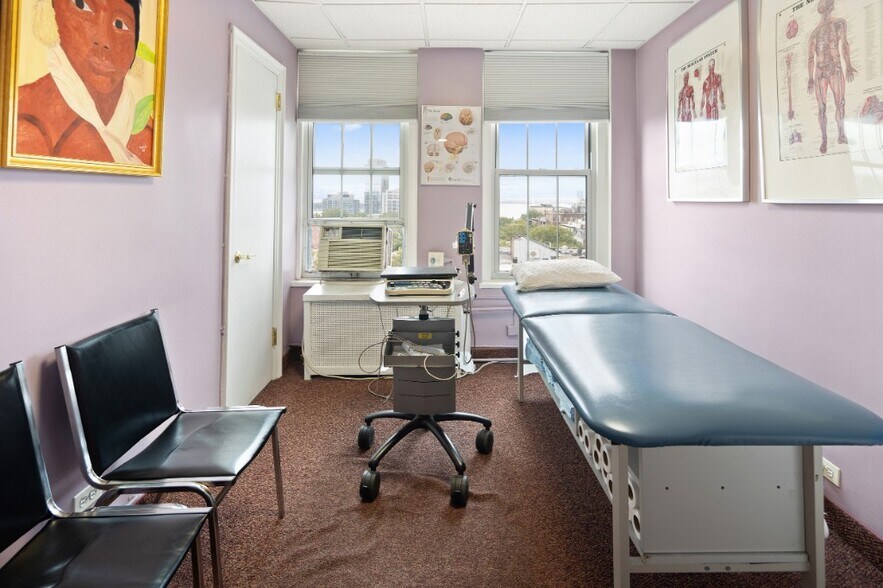 More Photos Of 142-144 Joralemon St, Brooklyn Medical For Lease