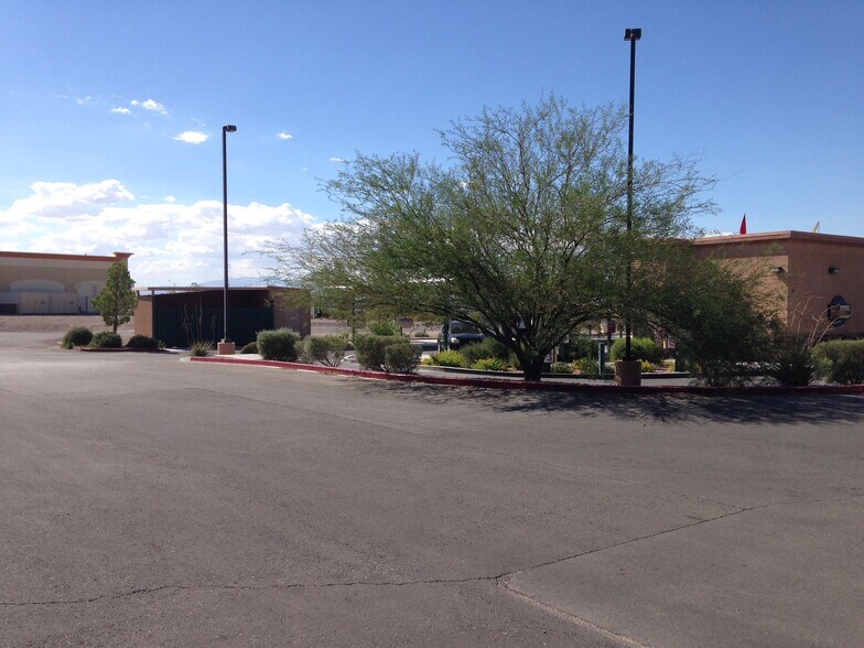 More Photos Of 1434 E Lake Mead Pky, Henderson Storefront Retail Office For Lease