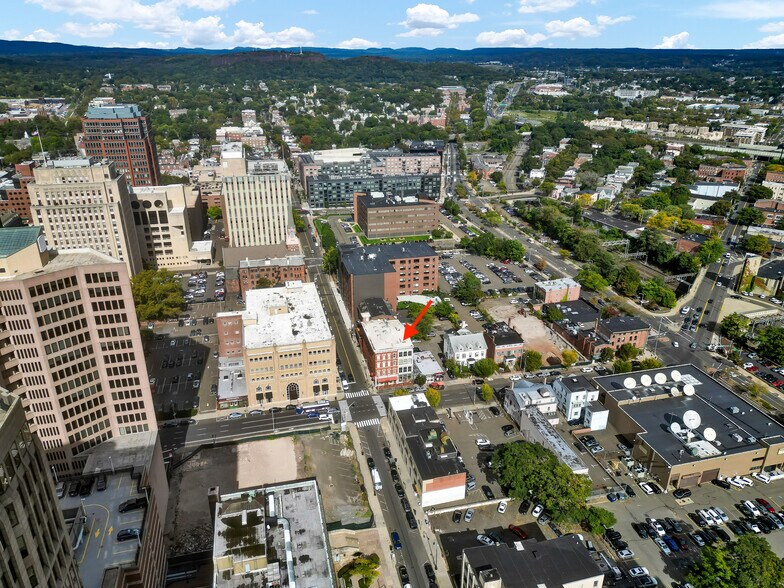 More Photos Of 47 Elm St, New Haven Office For Sale