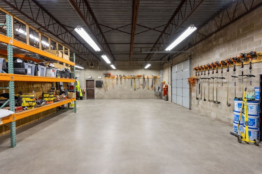 More Photos Of 2930 Clymer Ave, Telford Industrial For Lease