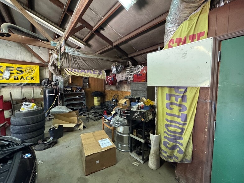 More Photos Of 2225 W Sugar Creek Rd, Charlotte Freestanding For Sale