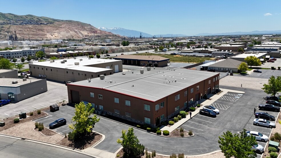 More Photos Of 190 N Cutler Dr, North Salt Lake Warehouse For Lease